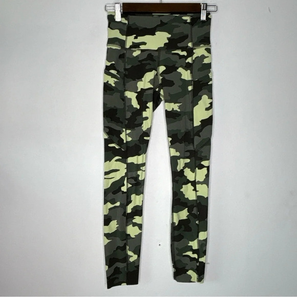 Lululemon Fast and Free Crop 23" Multi Green Camo  Side Pockets Size 4 - Picture 2 of 12
